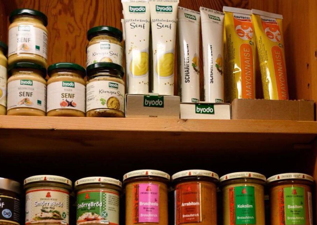 Bio-Fachgeschäft SanoVital Senf körnig fein Feigen Mayonnaise Brotaufstrich Zwergenwiese Naturkost